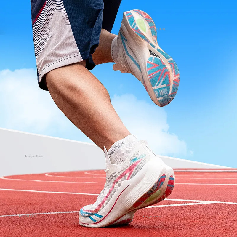 Carbon Full Palm Plate Marathon Running Shoes Women's Professional Physical Test Running Shoes Male Students Summer Non-Slip Super Light Rebound 