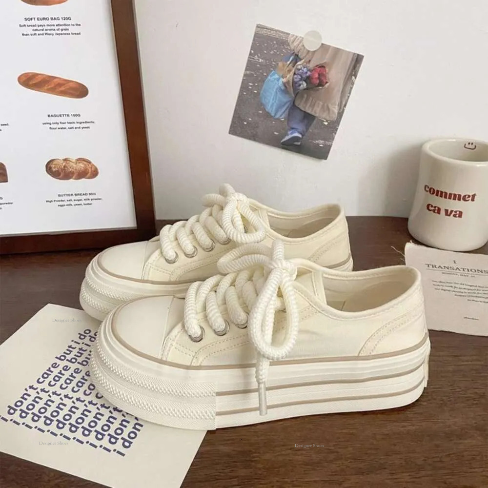 Thick Soled Cream Canvas For Women's Thin Spring/Summer New Instagram Trendy Niche Korean Version Big Head Sponge Cake Student Small White Shoes