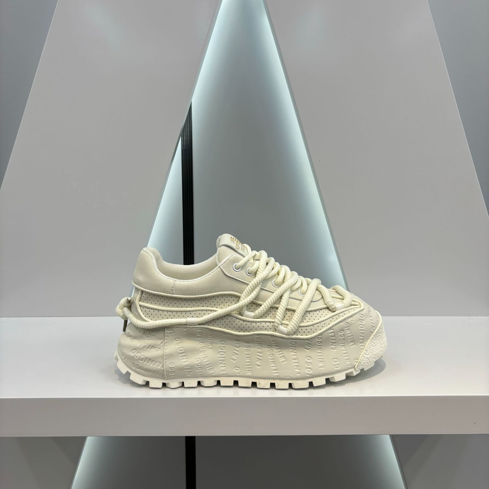Ddmybear Fashionable Thick Sole, Breathable, Low Cut Casual Sports Shoes, Versatile For Daily Use, Autumn New Item, Youth Men's Shoes Chinese Bra