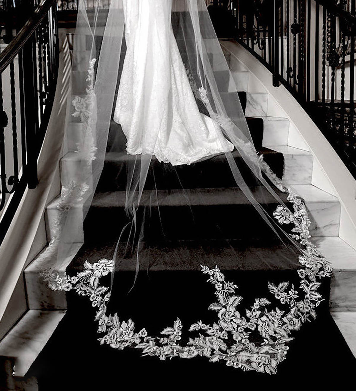 Simple Wedding Veil Appliques One Layer Long Chapel Length Bridal Veils Applique Edge Wedding Accessories Custom Made