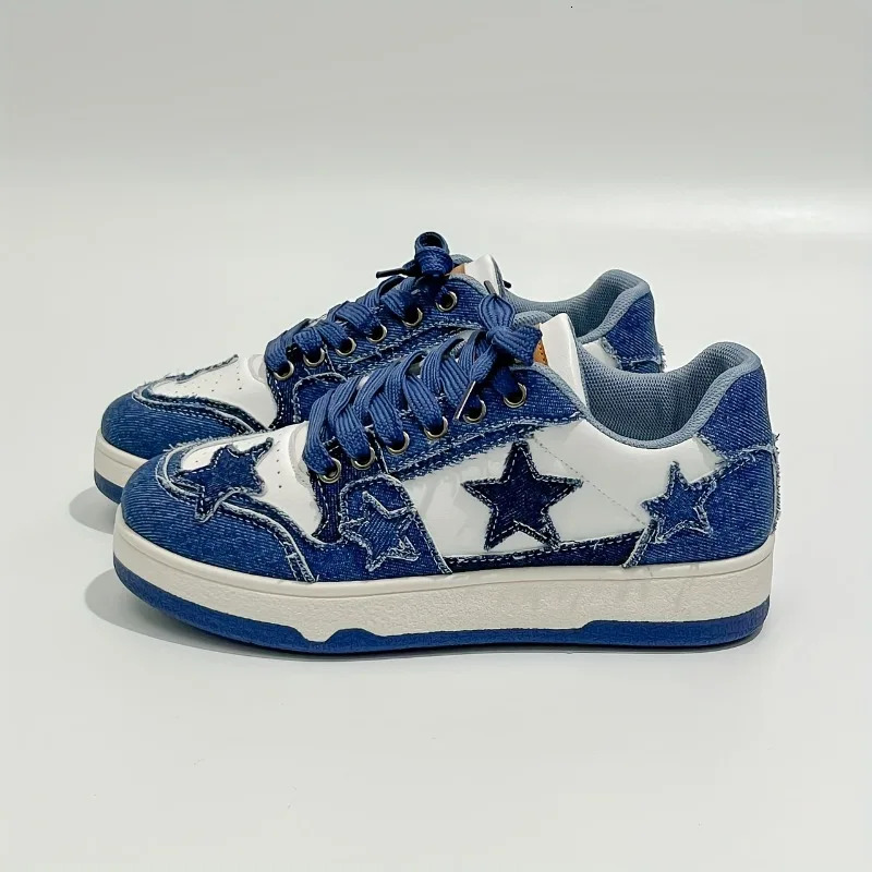 Women's cowboy skateboard fashionable round-headed low-top shoes, wild outdoor sports shoes.