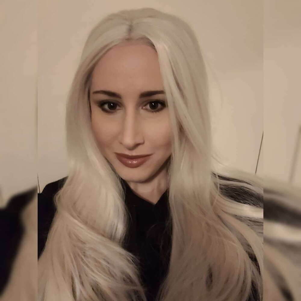 Platinum Blonde Synthetic Front Glueless Straight Long 10% Human Hair Wigs Heat Resistant Lace Wig Daily Wear 180%