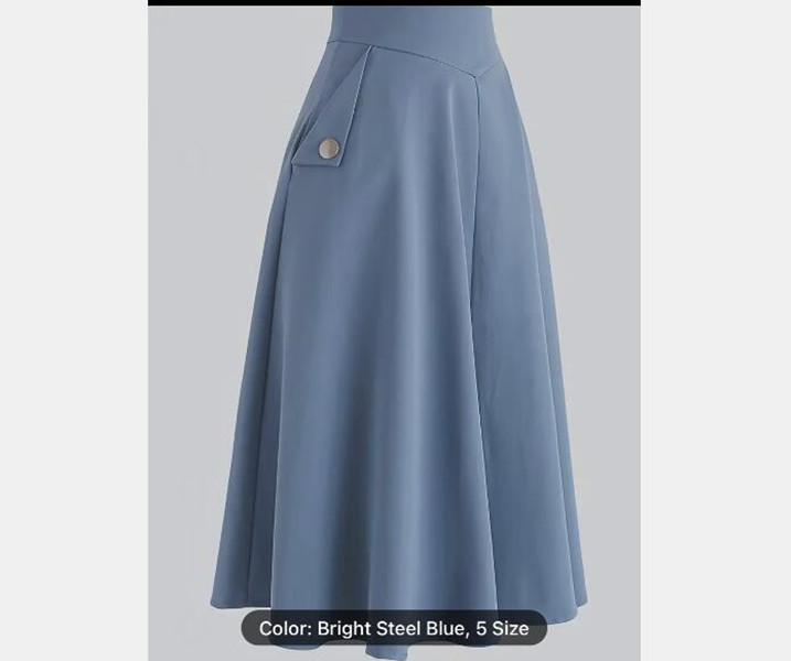 Classic Lady's Fitted Gown: Sleek Design Combined With Precision Stitching for a Flattering Look