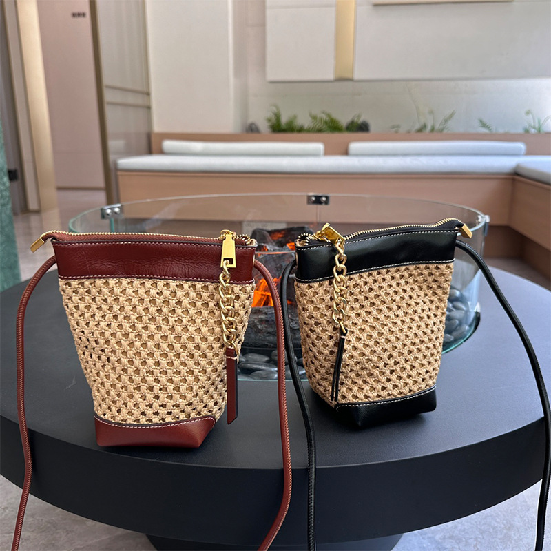 2024 new handmade woven Lafite grass with cowhide for women, large capacity water bucket bag, single shoulder crossbody bag