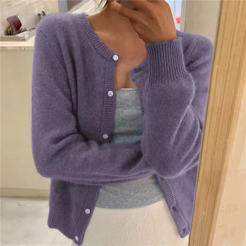 Solid Color Knitted Cardigan Women Korean Single Breasted Long Sleeve Jumper Woman Round Neck All Match Cardigans Outwear 2024 240910