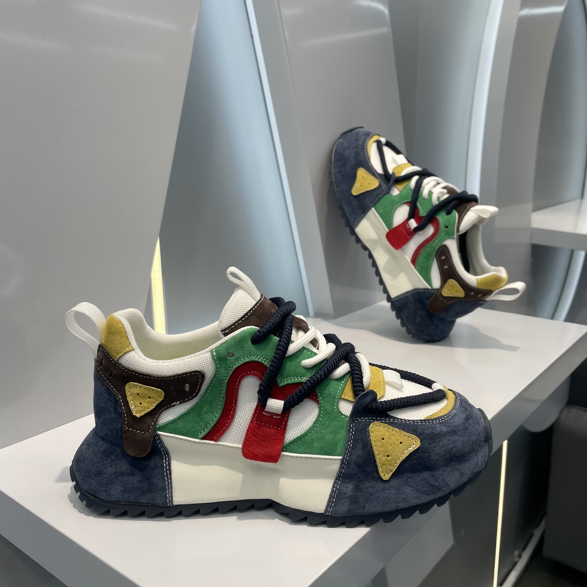 Ddmybear Fashionable Versatile Lace Up Suede Leather Surface, Wear-Resistant Sole, Height Increasing, Color Blocked Men's Shoes Chinese Brand Sho