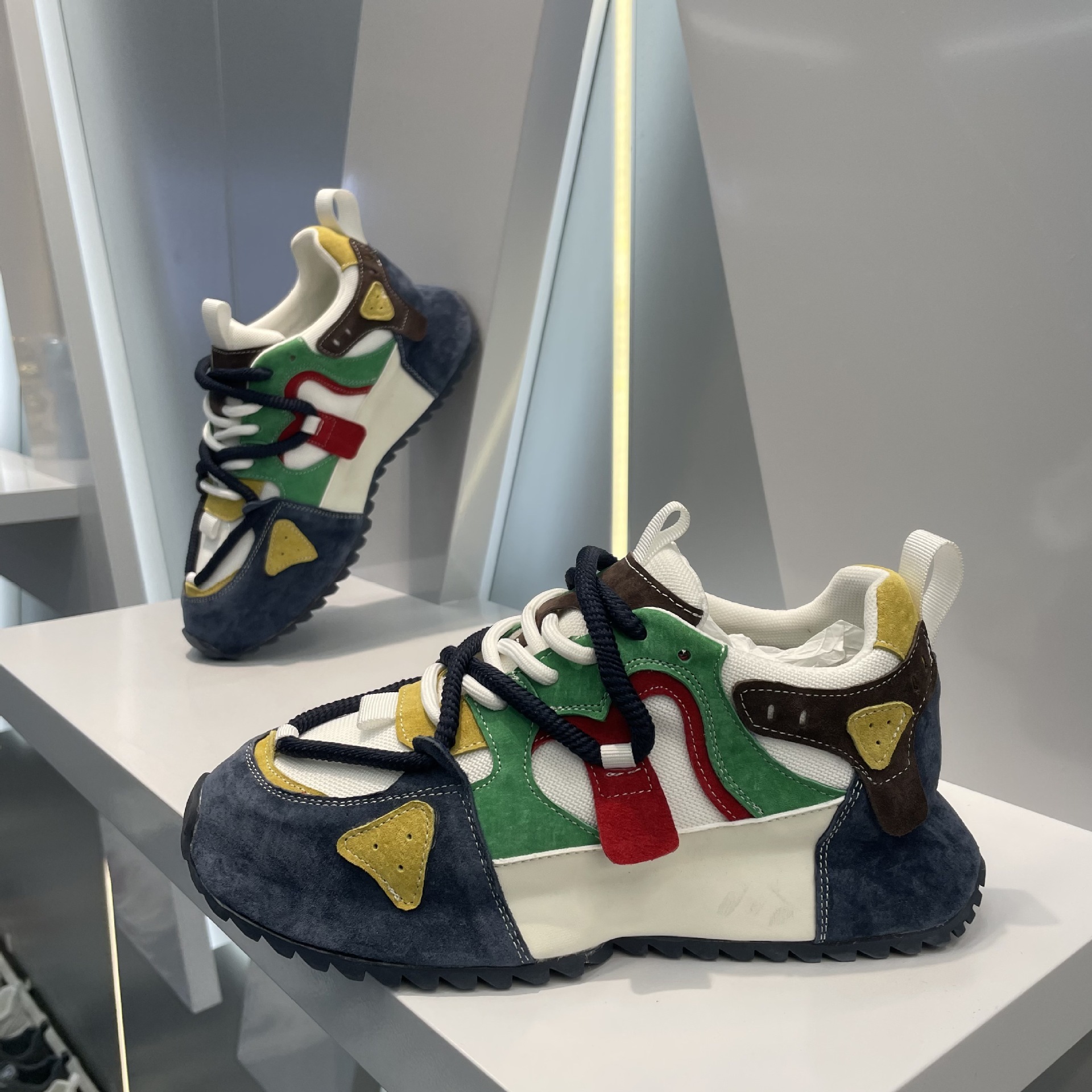 Ddmybear Fashionable Versatile Lace Up Suede Leather Surface, Wear-Resistant Sole, Height Increasing, Color Blocked Men's Shoes Chinese Brand Sho