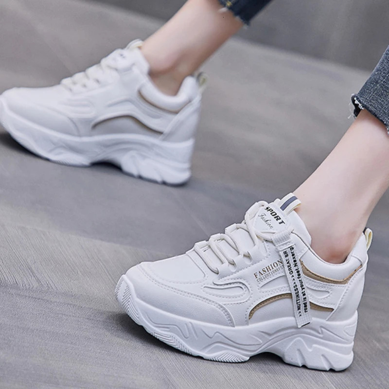 White Sneakers for Women Platform Tennis Female Inner Height Running Sports Woman Casual Designer Vulcanized Shoes
