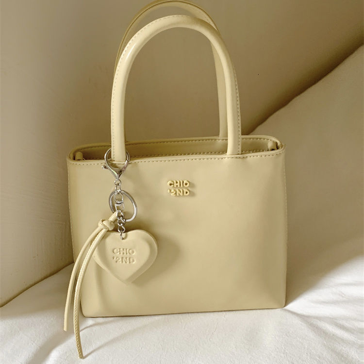 Southern Wind Romantic Summer Tote 2024 New Cute and Niche Handheld Fashion Single Shoulder Crossbody Bag 250321