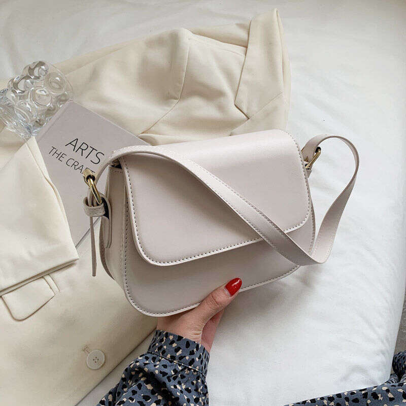 AMZZ This year's popular handbag for women in 2024, new fashionable diagonal cross westernized and versatile shoulder bag, internet famous textur