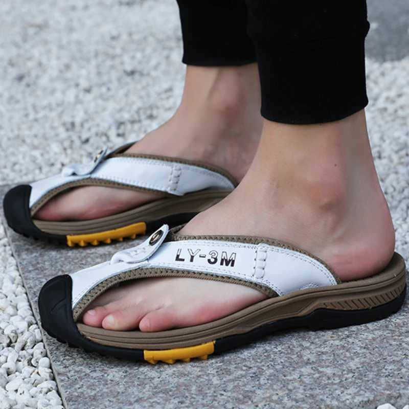 Genuine Cow Leather Shoes Men Sandals Flip Flops Mens Casual Shoes Classic Massage Men Beach Slippers Anti-slip Summer New M240914