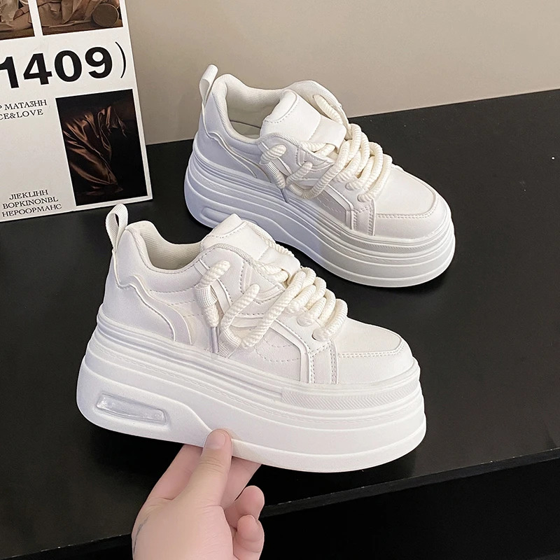 Fashion Tide Platform Sneakers Women Spring Autumn Round Toe Lace-up Comfort 8CM Thick Bottom Sport Black White Casual Shoe