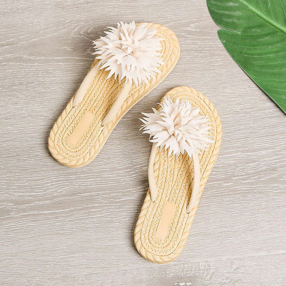 Flip Flops Flower 2024 Women Leisure Woven Beach Holiday Slippers Vintage Flat Non-Slip Outdoor Comfortable All Match Sandals