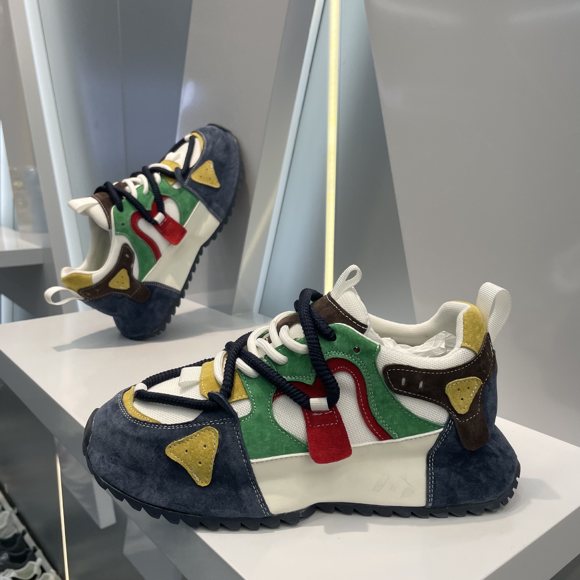 Ddmybear Fashionable Versatile Lace Up Suede Leather Surface, Wear-Resistant Sole, Height Increasing, Color Blocked Men's Shoes Chinese Brand Sho