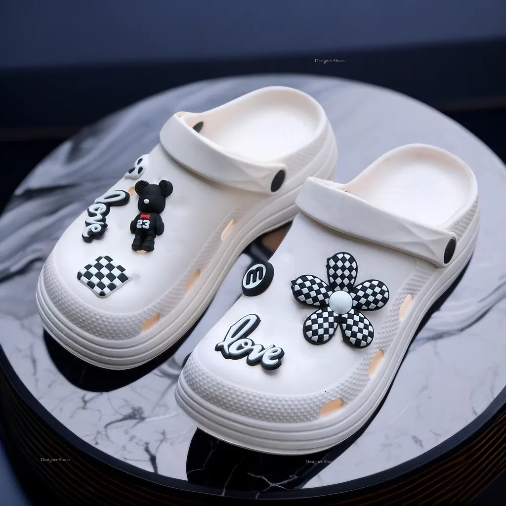 Fashion Summer GAI Slippers Home Non-Slip Breathable Black Blue Bathroom Slippers For Women Eur36-40
