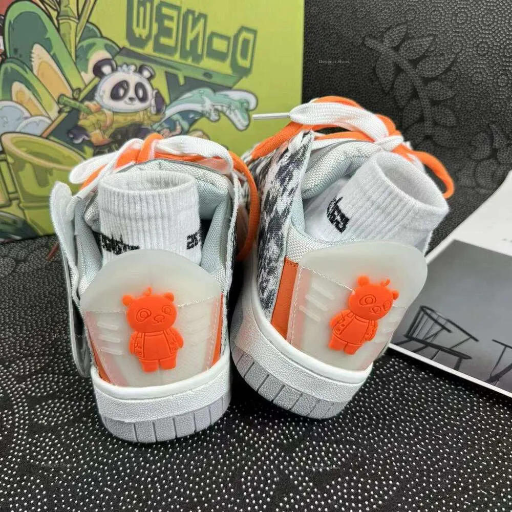 Sports 2024S Leisure Shoes, Retro Niche Letters, Contrasting Colors, German Training Shoes, Anti Slip Board Shoes, Men's And Women's Fashion