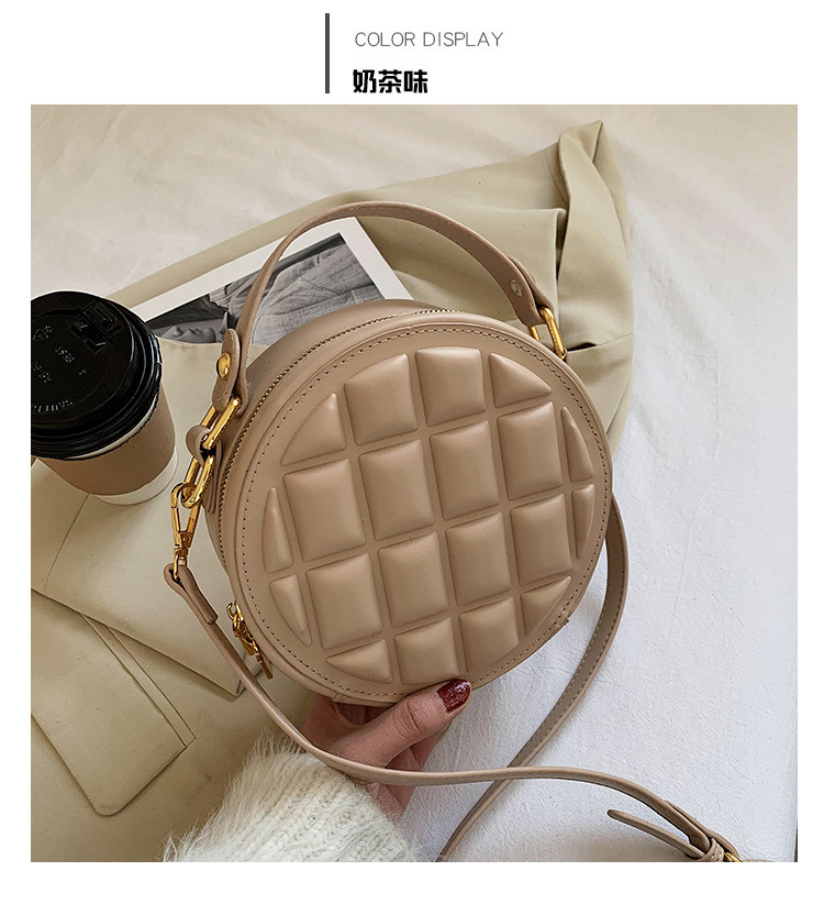 2022 new women's personalized diamond grid small round ins popular fashion single shoulder diagonal cross bag