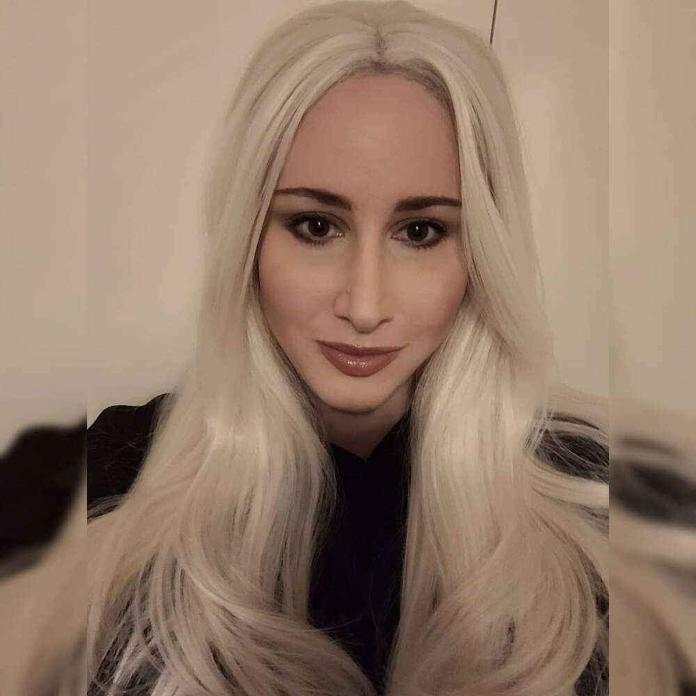 Platinum Blonde Synthetic Front Glueless Straight Long 10% Human Hair Wigs Heat Resistant Lace Wig Daily Wear 180%