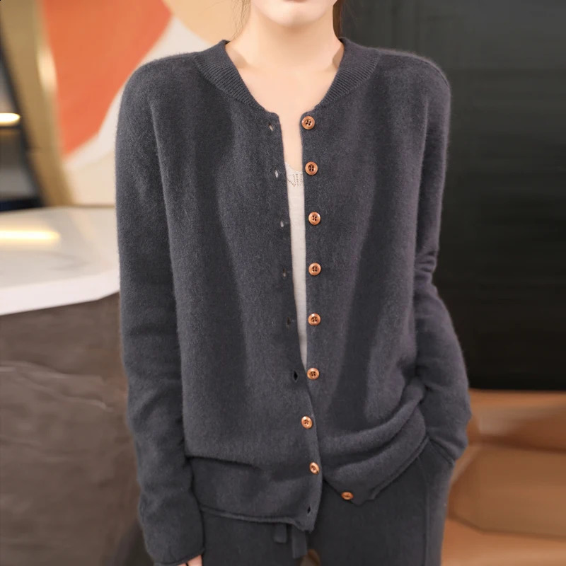 100% Wool Cardigan Sweater Women Fashion Solid Color Long Sleeve Top Autumn Winter Knit Female Casual Loose Warm Jacket 240904
