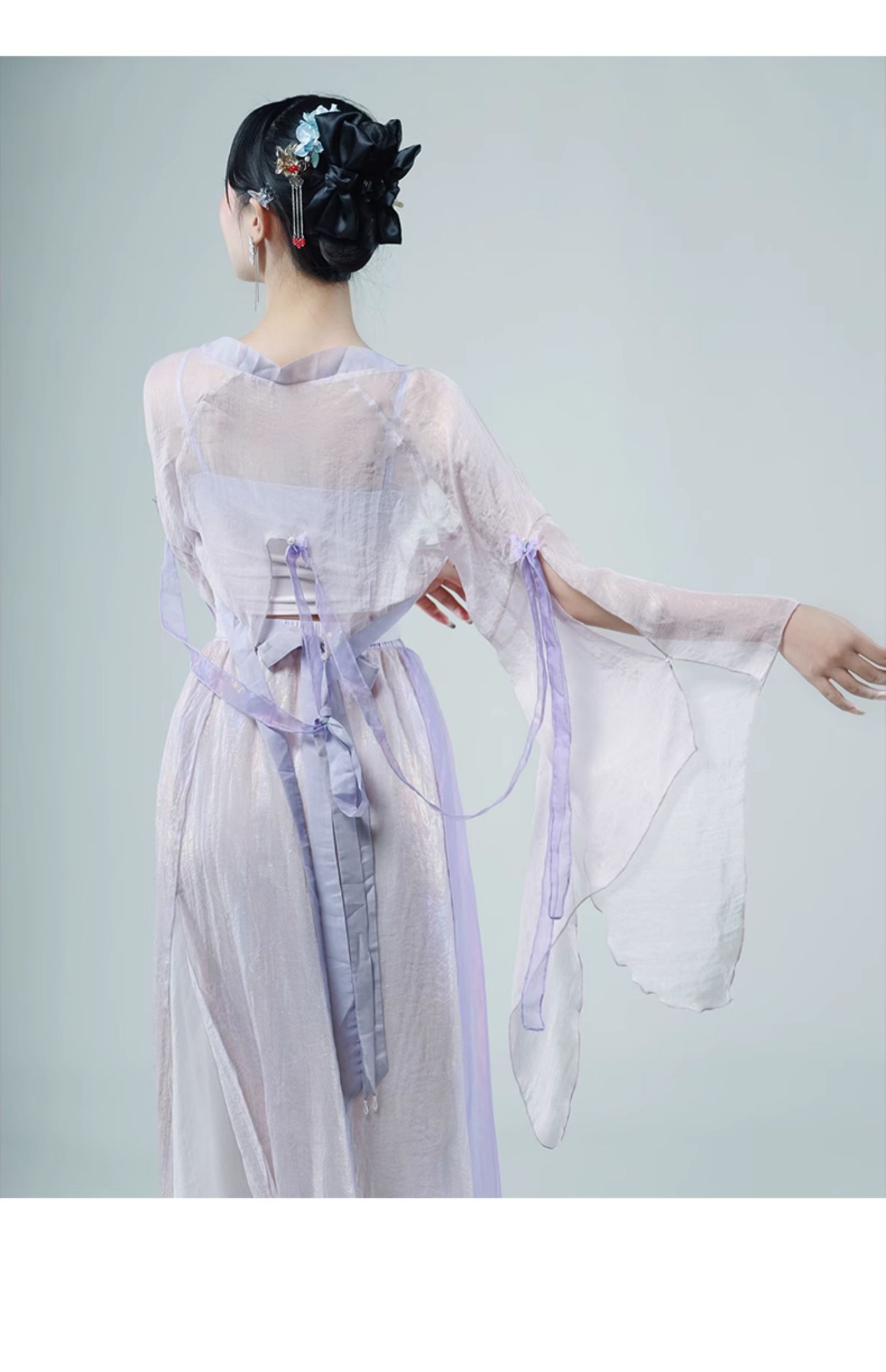 Elegant Hanfu Dance Costume for Women - Flowing Chinese Classical Dance Practice Dress with Sheer Sleeves