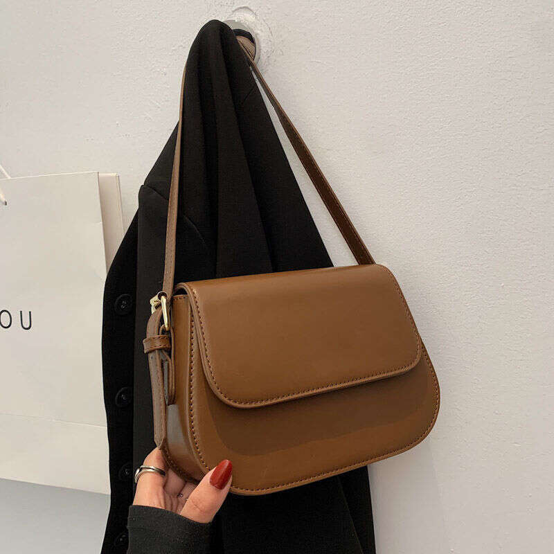 AMZZ This year's popular handbag for women in 2024, new fashionable diagonal cross westernized and versatile shoulder bag, internet famous textur
