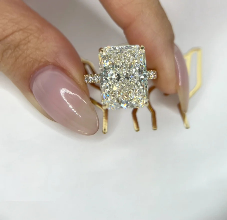 14K yellow Gold Radiant Cut Lab Grown Diamond Engagement Ring 1 5ct CVD diamond ring Halo IGI 240906