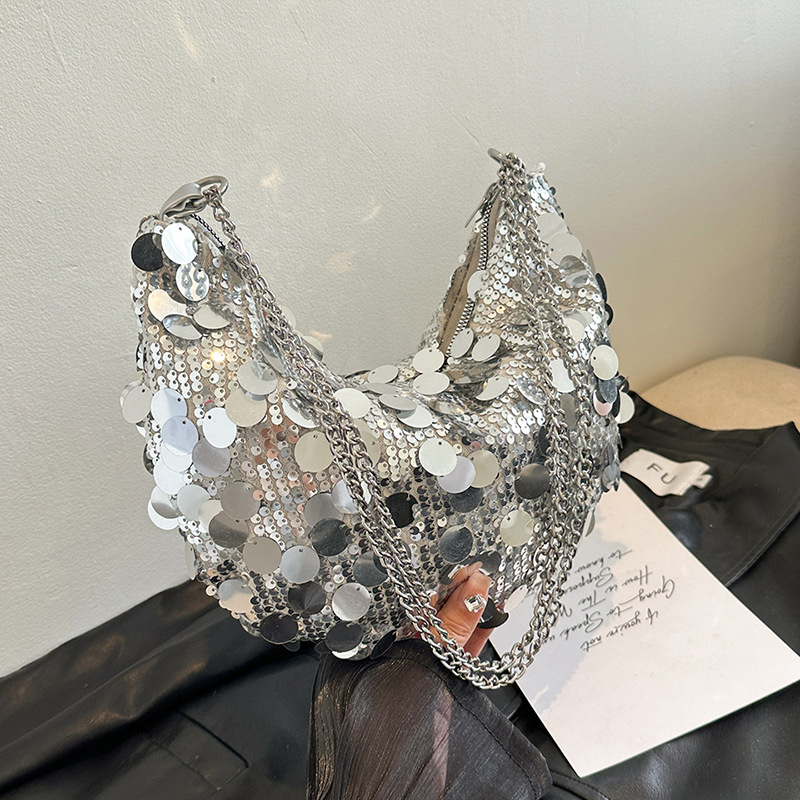 Sequin for women in spring 2024, fashionable and minimalist chain crossbody new moon bag, casual dumpling bag
