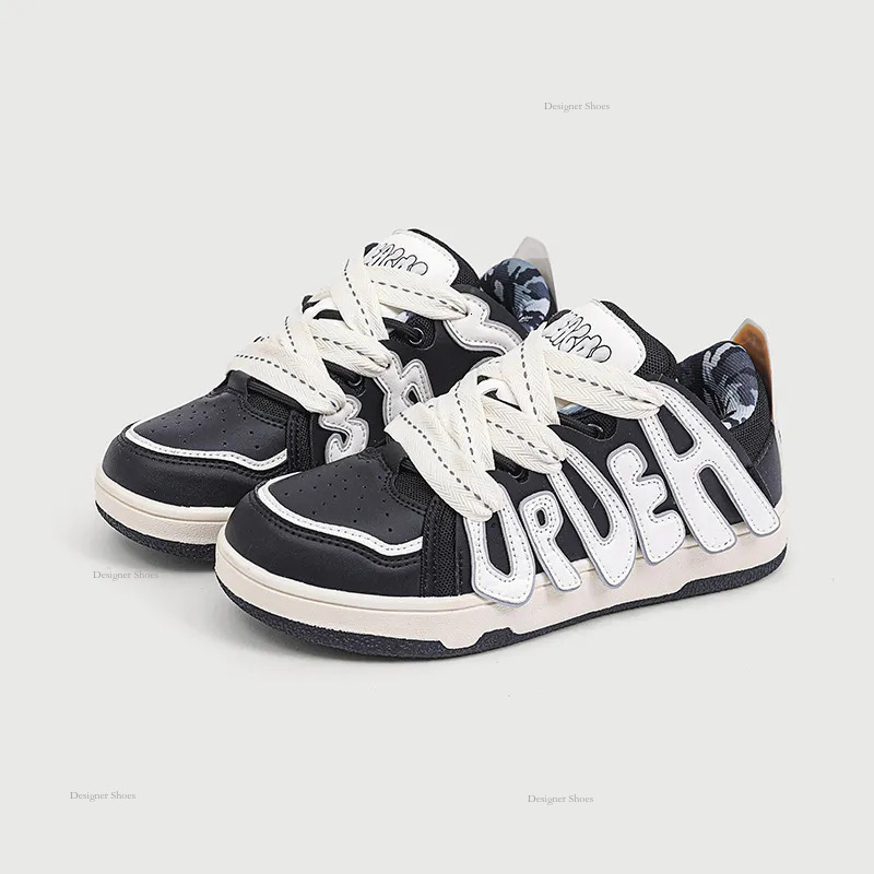 New Casual 2024 Sports Shoes For Men And Women Couples Board Shoes Versatile Small And Bread Shoes