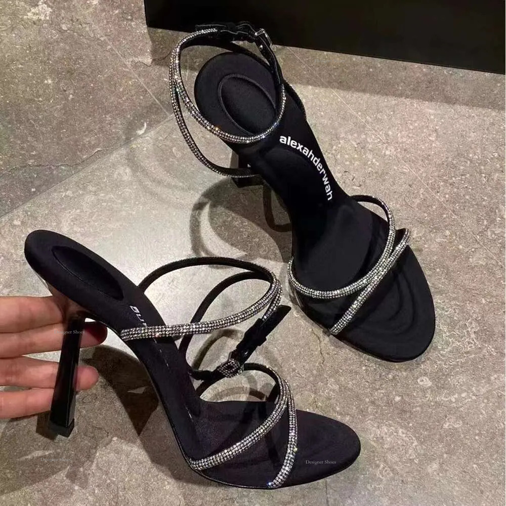 Gaga Beautiful Pink Fairy Style Sandals For Women 2024 New Water Diamond Cross Strap Sexy Thin High Heels