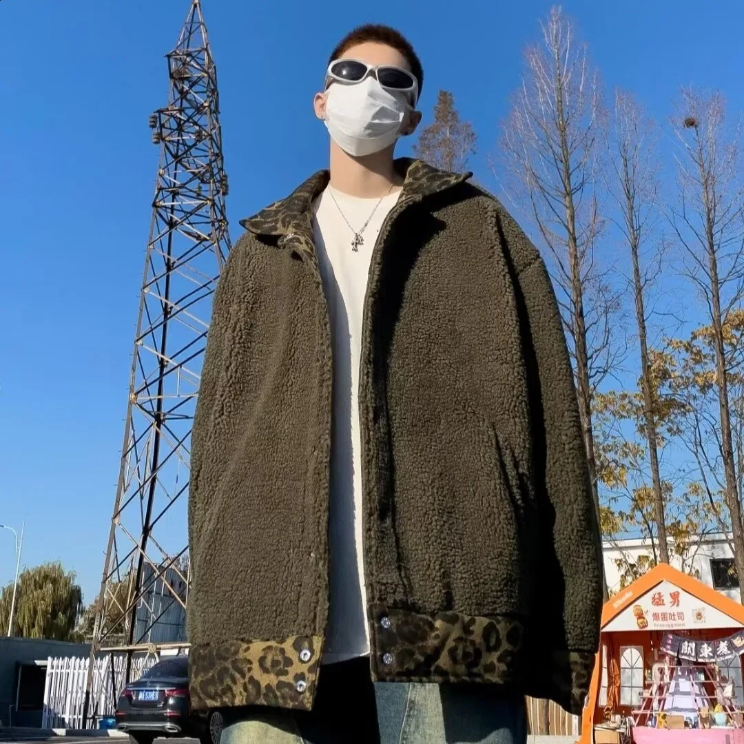 Leopard Padded Double sided Thick Jacket Mens Retro Winter Lambswool Warm American Loose Parkas Hip Hop 240904