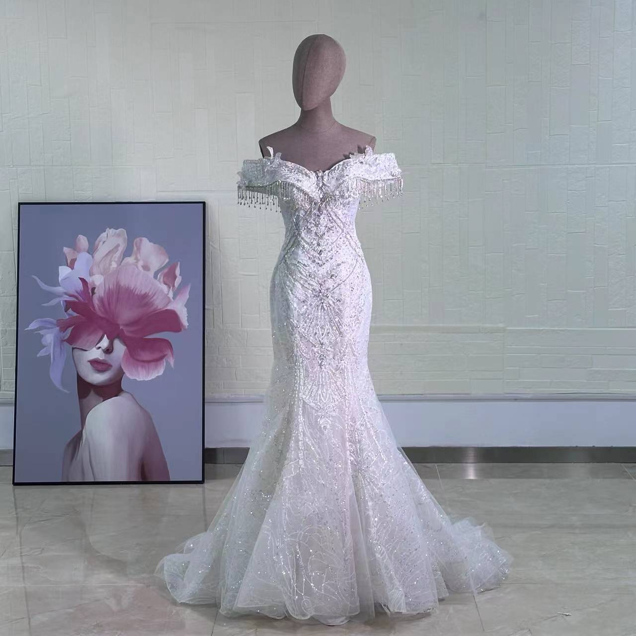 Luxury Off-Shoulder Mermaid Bridal Dress Featuring Diamond Chain Accent for Weddings and Events