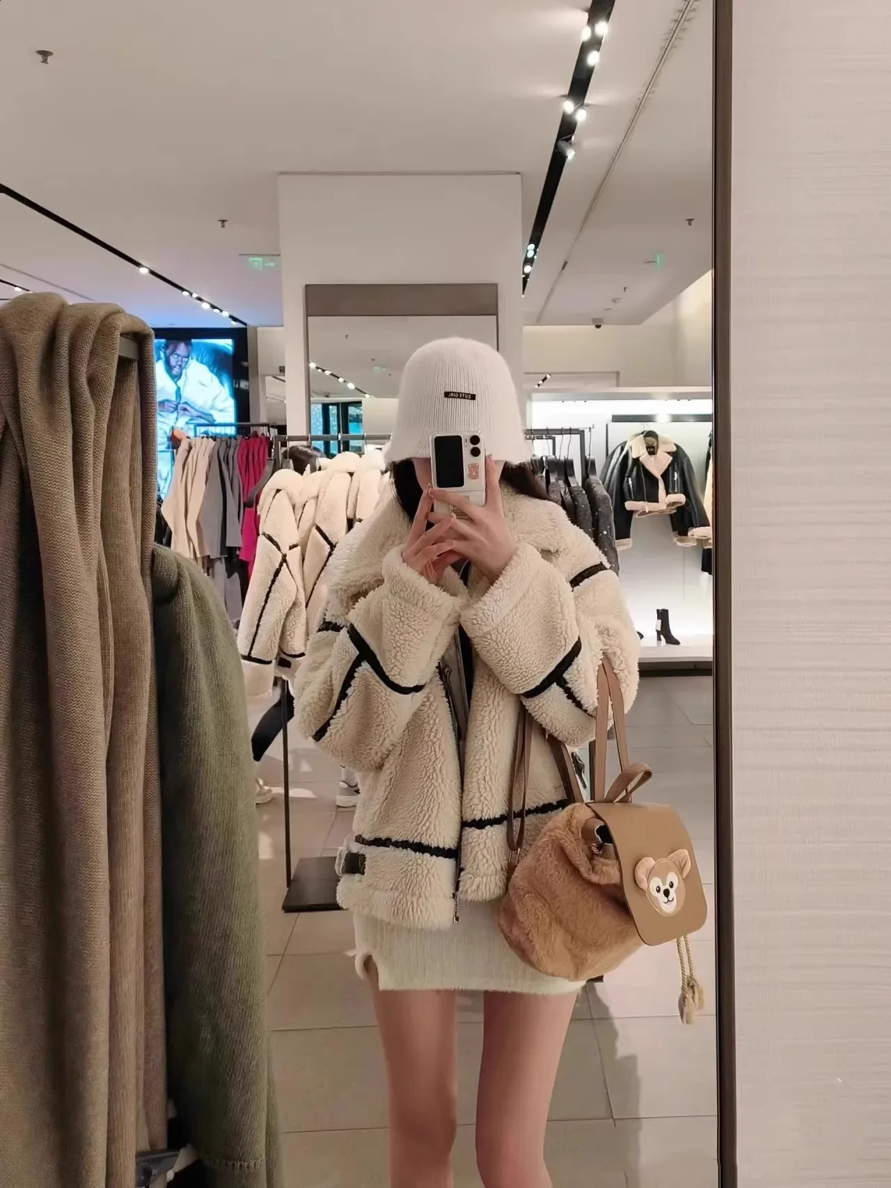 Womens 2024 Warm Fashionable Loose Matching Full Color Matching Cashmere Coat with Deer Velvet Lining Jacket 240914