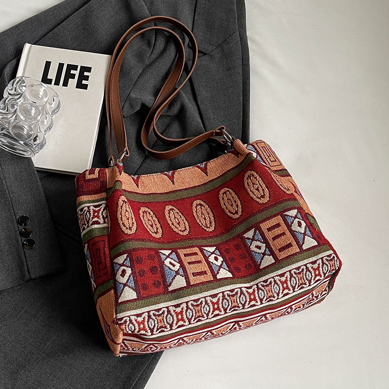 Large Capacity 2024 New Fashionable Commuter Ethnic Style Tote Bag Canvas Single Shoulder Handbag for Women