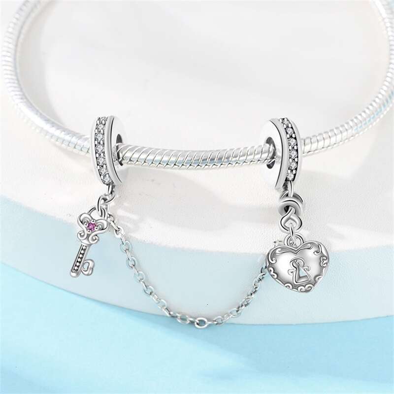 925 Sterling Silver Heart Shaped Keylock sy Cat Claw Charms Safety Chains Fit Original Bracelets DIY Jewelry