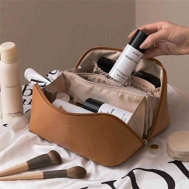 Large-Capacity Travel Cosmetic Bag Portable Leather Makeup Pouch Women Waterproof Bathroom Washbag Multifunction Toiletry Kit Z240914