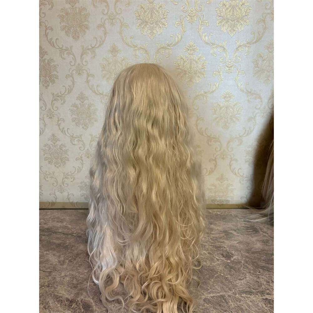 26 Inches White Hair Wigs For Women Ash Blonde Ombre Synthetic Natural Wavy Long Heat Resistant Curly Wig Cosplay