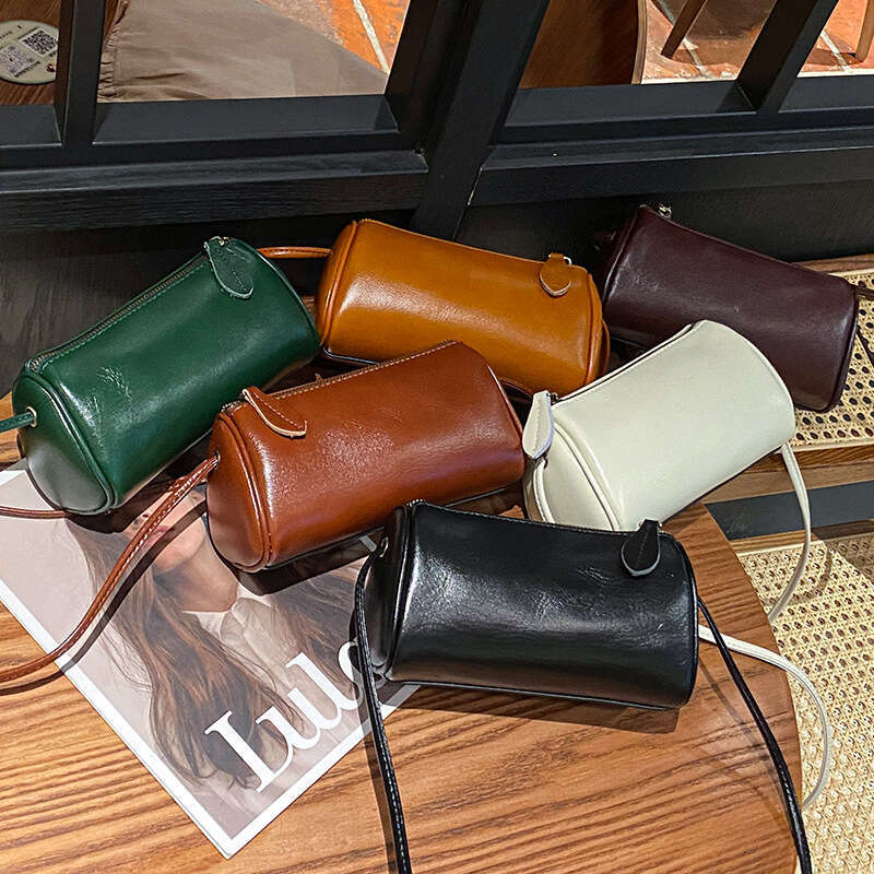 AMZZ Small for women's 2024 new fashionable and exquisite high-end soft leather one shoulder crossbody bag, internet famous small bag