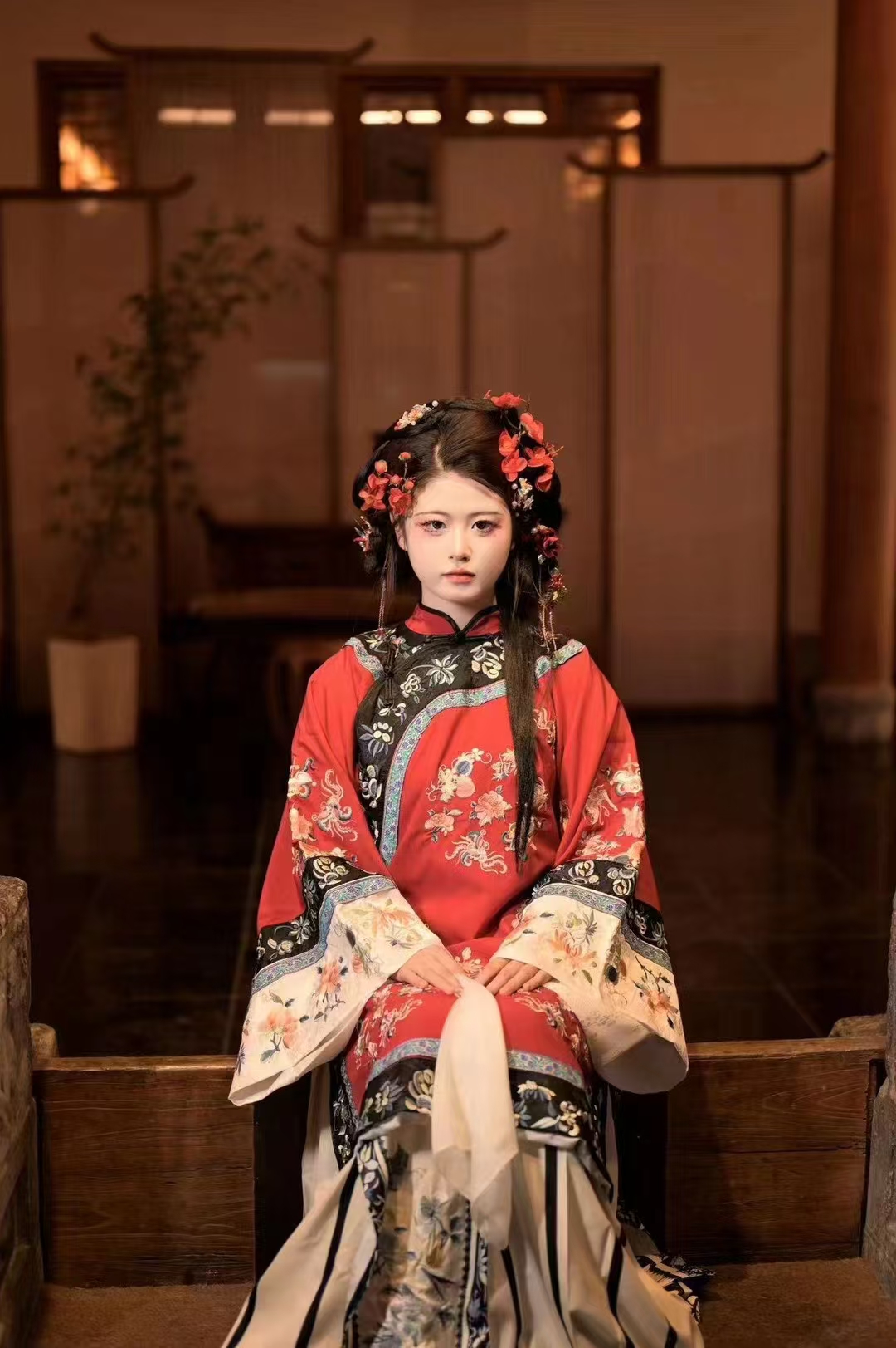Traditional Hanfu Style Qing Dynasty Embroidered Heavy Craft Qipao Skirt - Autumn/Winter Chinese Historical Costume, Hanfu