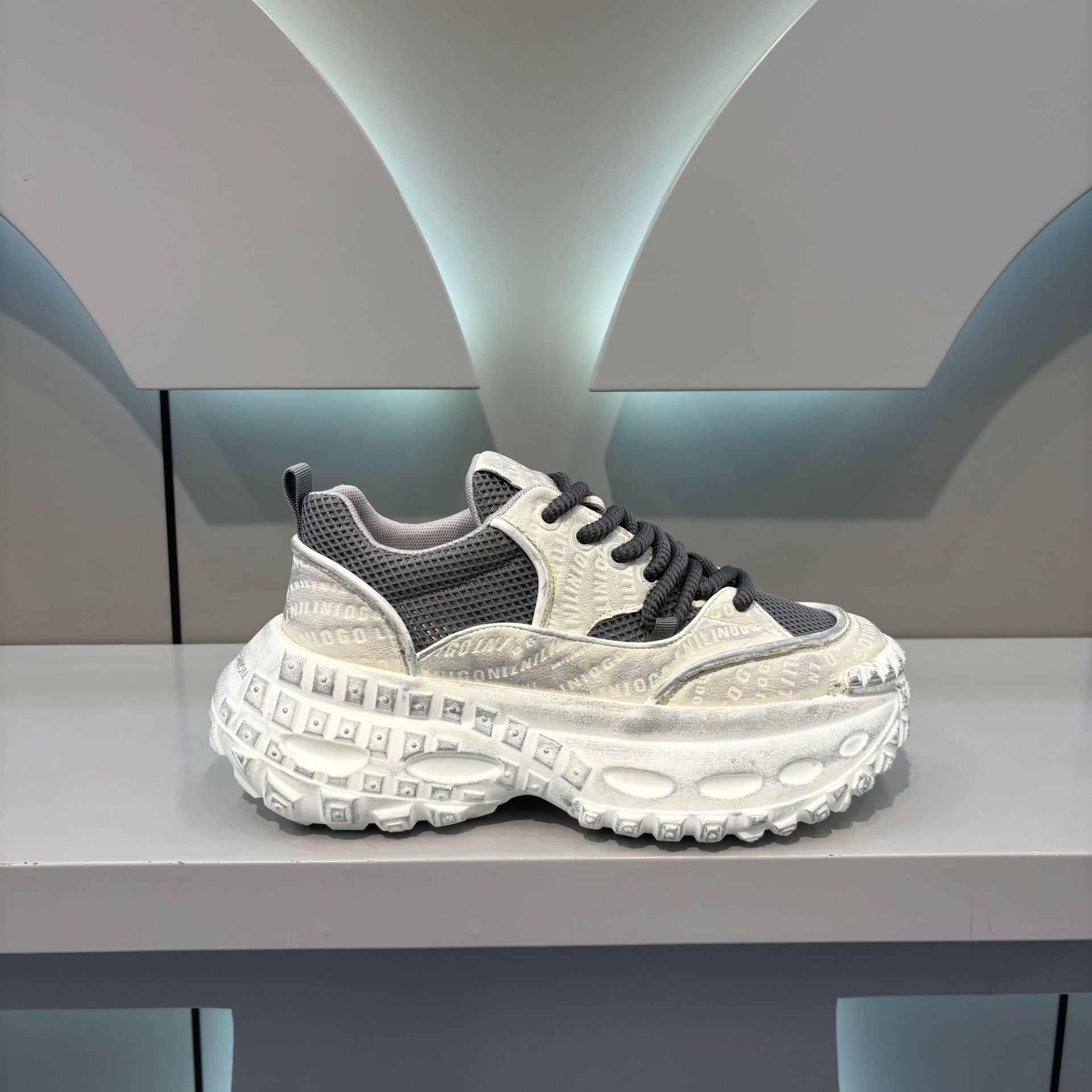 Ddmybear Autumn New Men's With Lightweight And Versatile Tire Soles, Height Increasing Sports Breathable Casual Shoes, Dad Shoes Chinese Brand Sh