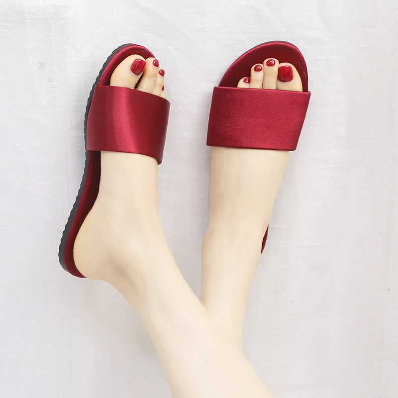 Summer New Home Slippers Fashion Flat Casual Satin Simulation Silk Slippers Indoor Non-slip Peep Toe Slides Wedding Flip Flops M250505