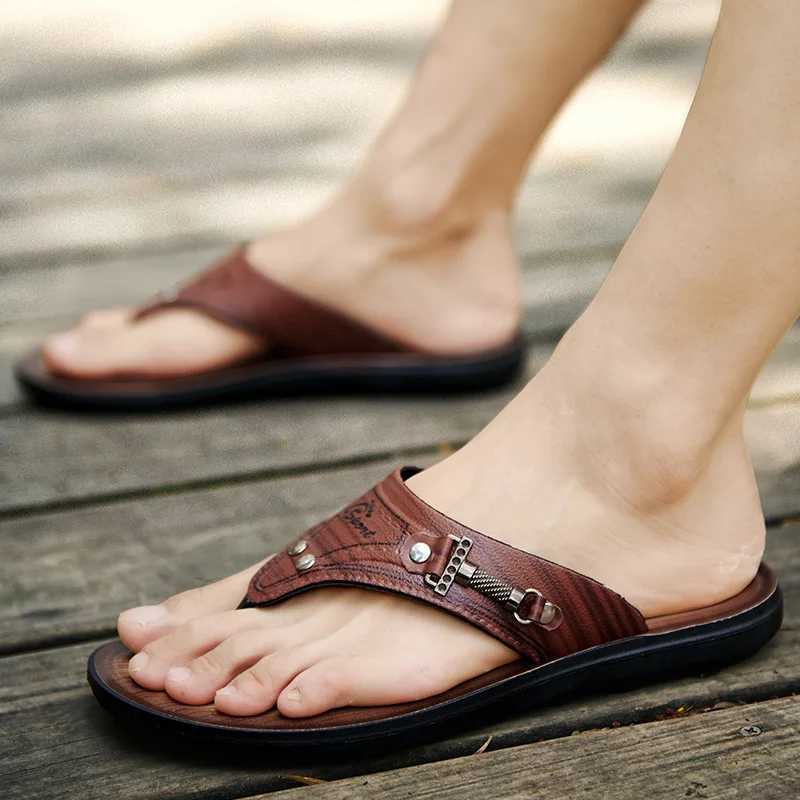New Handmade Leather Slippers Summer Fashion Mens Flip-Flops Outdoor Beach Slippers Breathable Comfortable Designer M240914