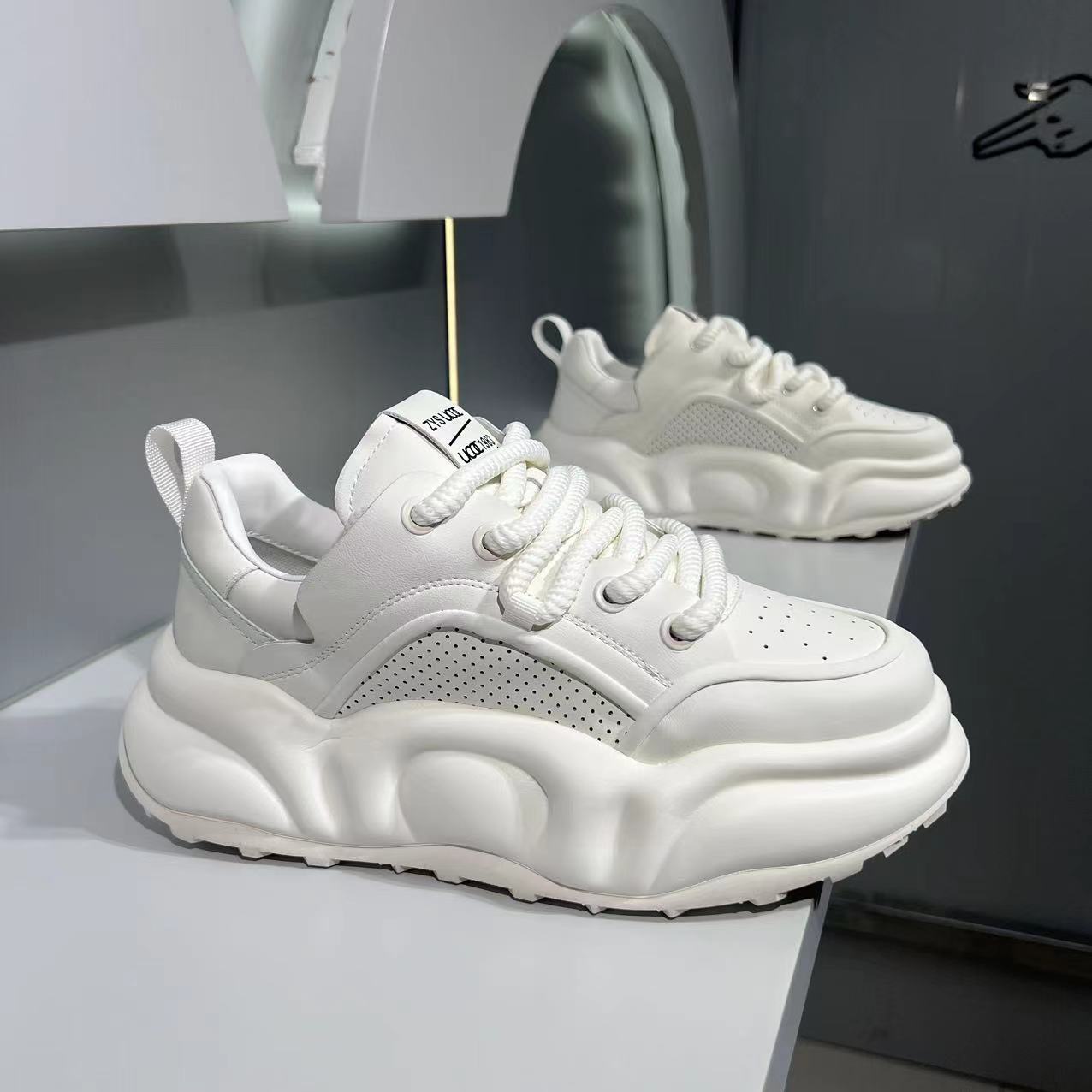 Ddmybear Fashionable Leather Perforated Breathable Versatile Comfortable Youth Autumn New Casual Sports Low Top Lace Up Men's Shoes Chinese Brand
