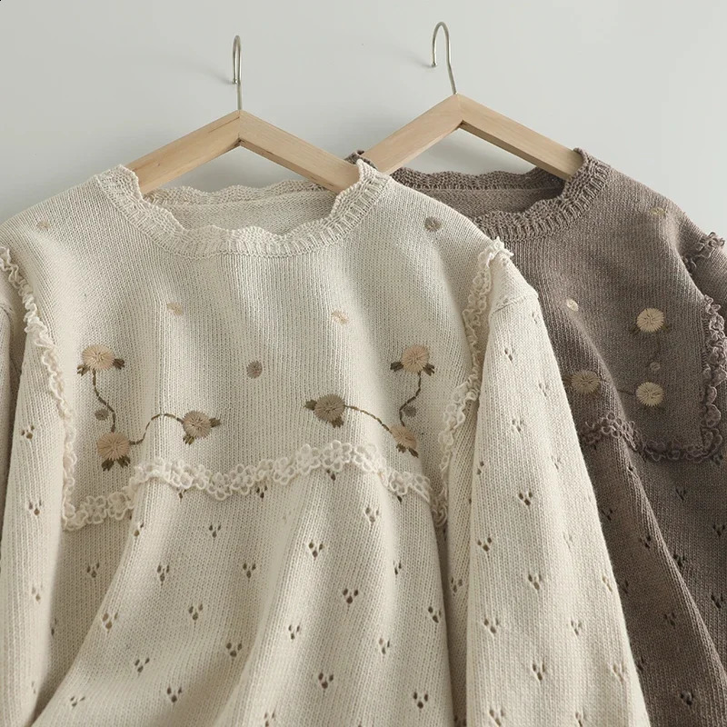 Sweet Mori Girl Vintage Embroidered Knitted Sweater Pullovers Women Oneck Long Sleeve Hollow Out Casual Loose Tops 240904