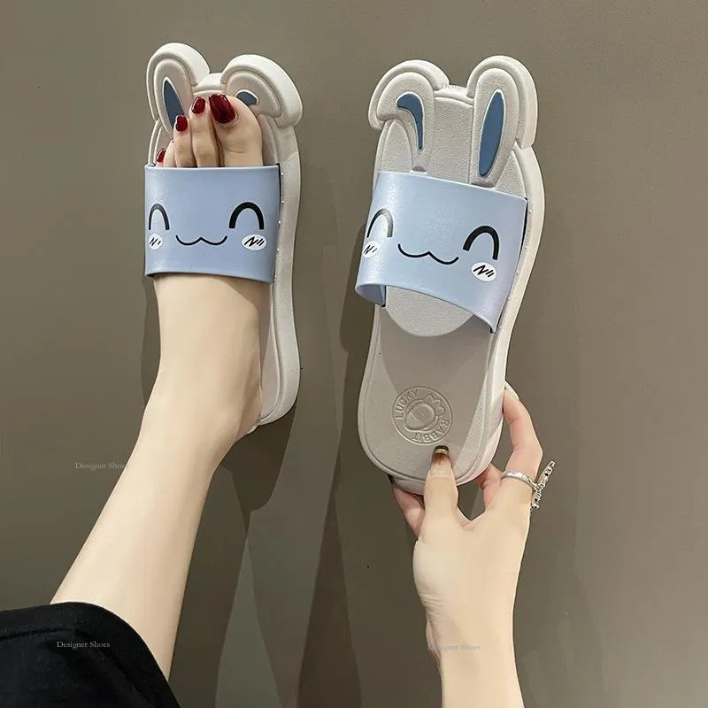 Fashion GAI Charm Summer Slippers Home Non-Slip Breathable Bathroom Black White Slippers For Women Eur36-41
