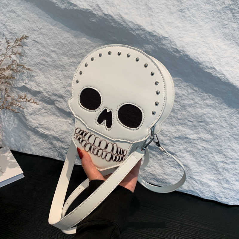 CMM Personalized Fashion Bag for Women Trendy Cool Skull Head Small Bag Versatile Halloween Single Shoulder Crossbody Bag