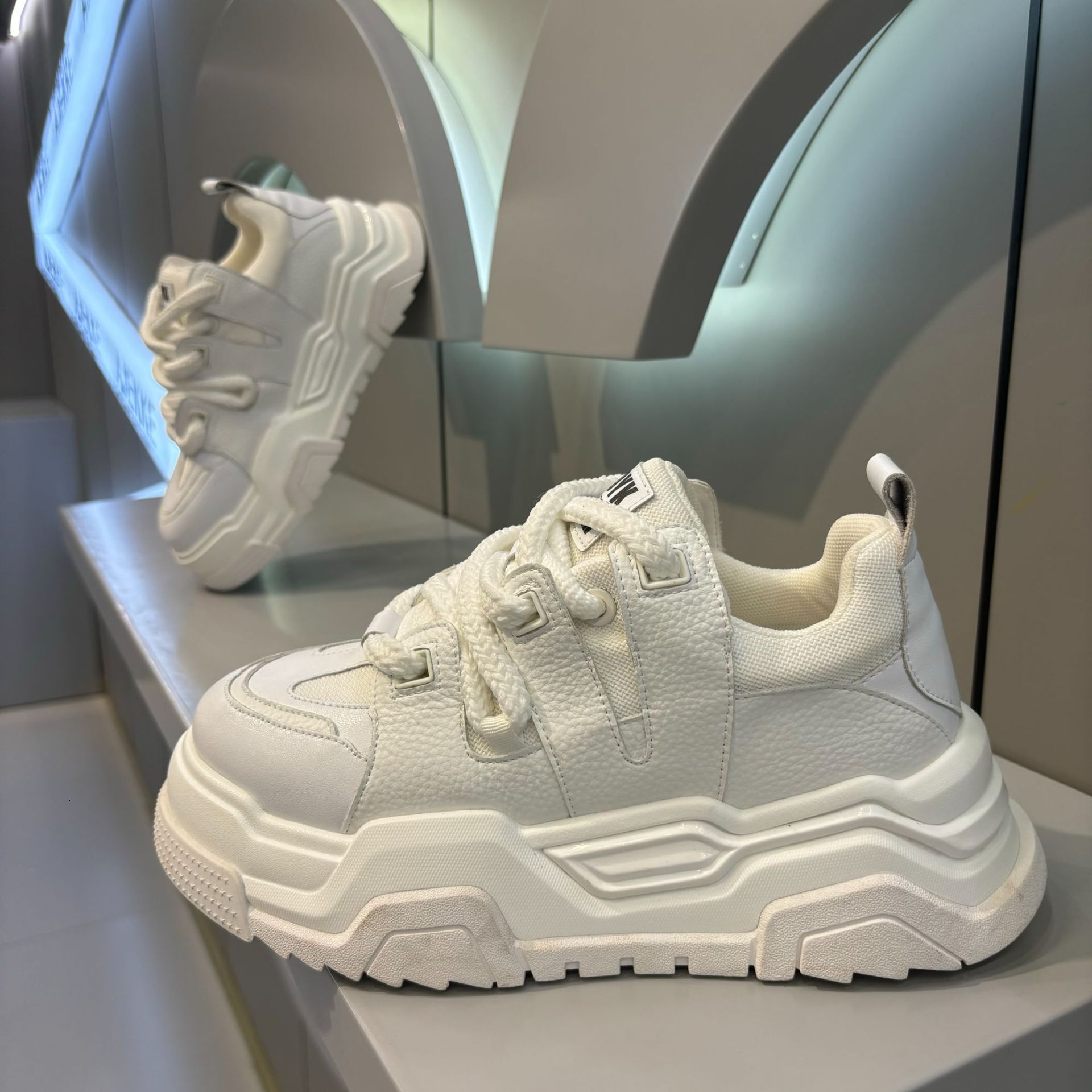 Ddmybear Thick Soled Height Increasing White For Men In Autumn, Fashionable And Breathable Casual Shoes, Versatile Sponge Cake Shoes Chinese Brand Sho