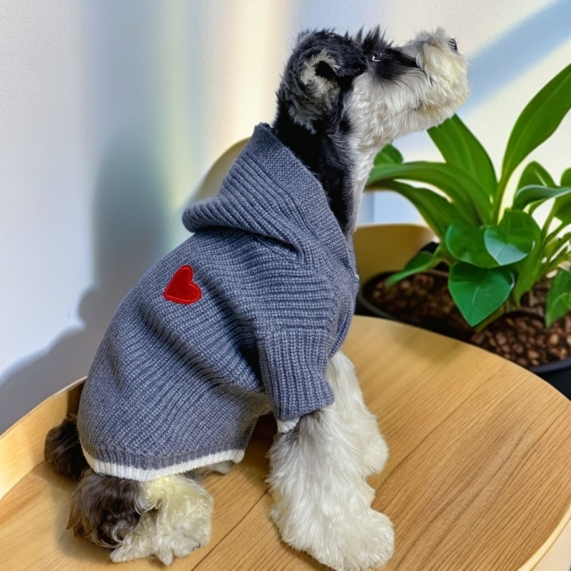 Collegial Style Dog Hoodie Luxury Dog Apparel With Hearts Applique Soft Warm Dogs Sweater Classic Pet Casual Wear Clothes Fashion Winter Cardigan Knit