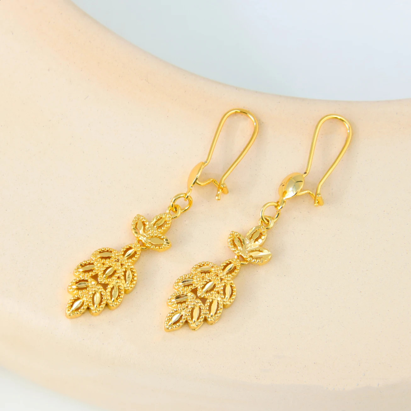 Dubai Wedding Jewelry Set 21k Plated Arab Bridal Gold Necklace Bracelet Earrings Brazilian Women Vintage Jewelrys 240911 Z260313