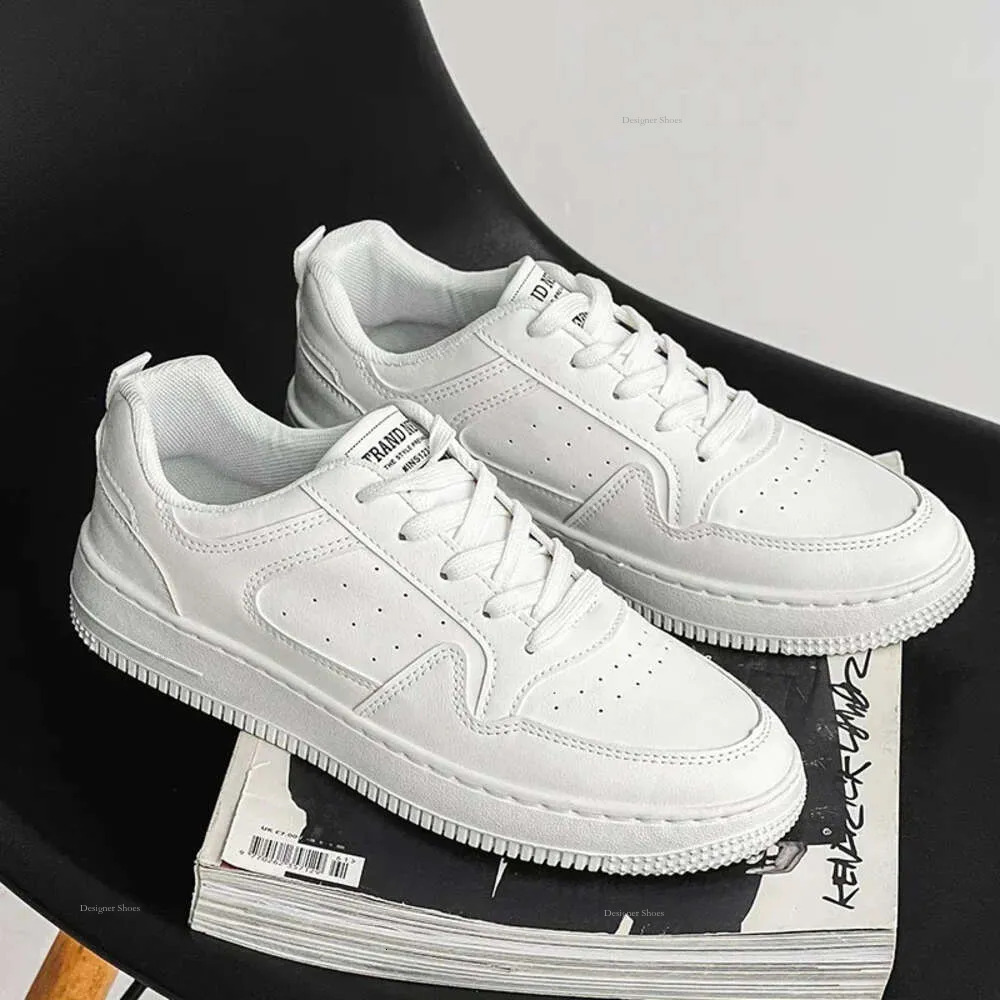 Skateboarding Sneaker Men Casual Leather Fashion Sports Women Comfortable Flat Slip-On White Shoes For Couple
