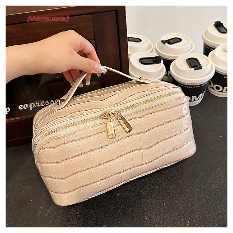 Makeup for women with a high-end feel, 2024 new large capacity portable convenient travel grooming cosmetic storage bag #32 ddmypanda